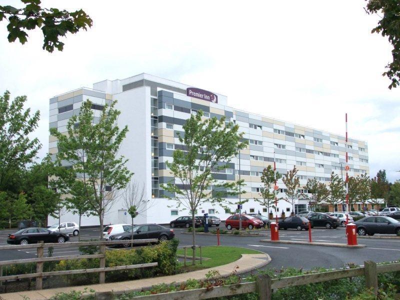 هييل Premier Inn Manchester Airport Runger Lane North المظهر الخارجي الصورة