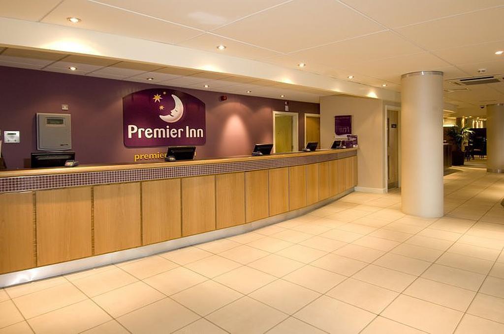 هييل Premier Inn Manchester Airport Runger Lane North المظهر الخارجي الصورة