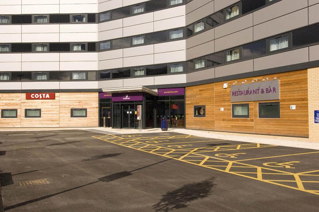 هييل Premier Inn Manchester Airport Runger Lane North المظهر الخارجي الصورة