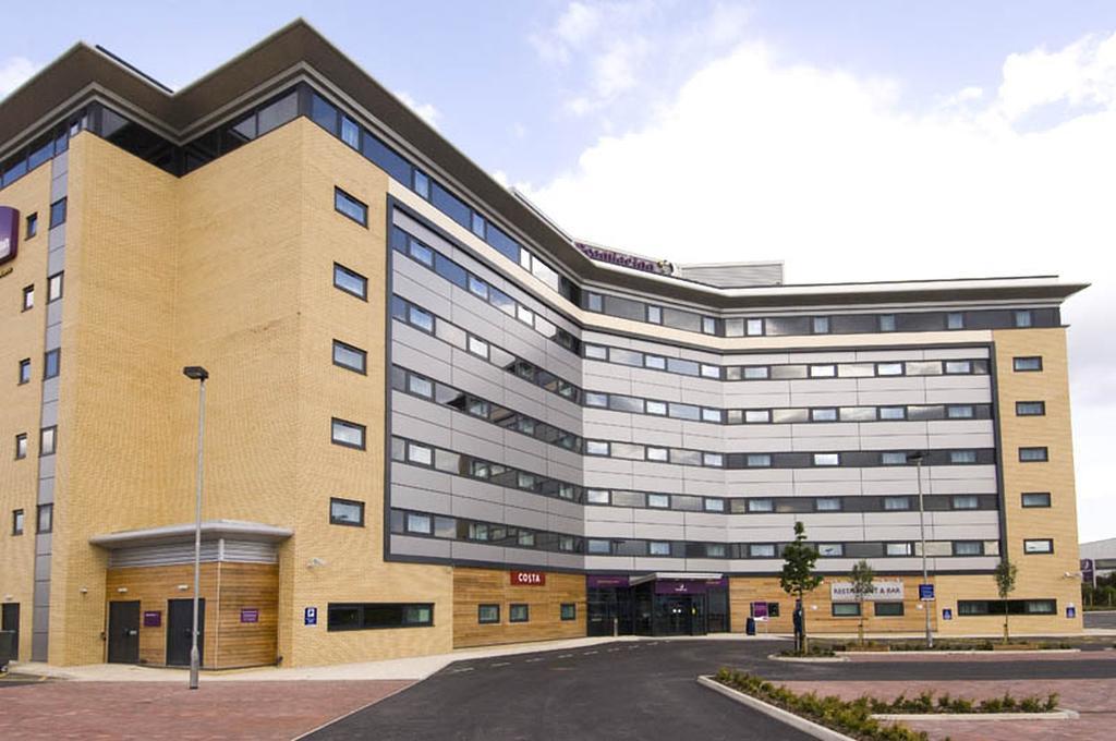 Premier Inn Manchester Airport Runger Lane North هييل المظهر الخارجي الصورة
